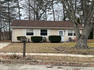 4 Raysmith Rd, Sicklerville, NJ 08081