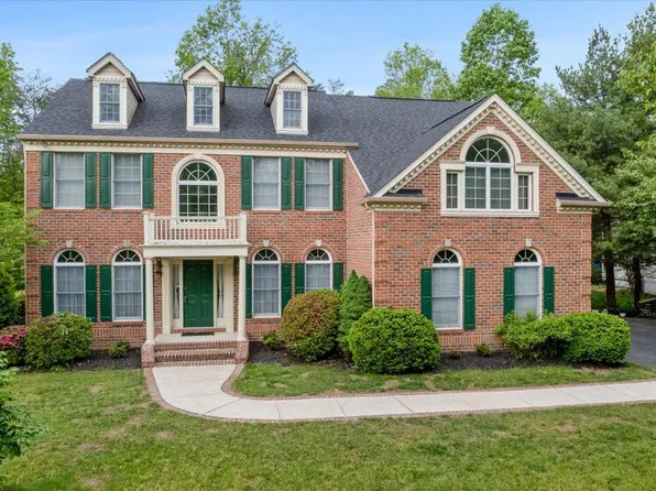 203 Blackhaw Ct, Millersville, MD 21108