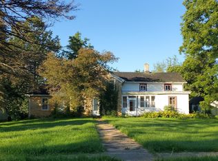 411 W Main St, Warren, IL 61087