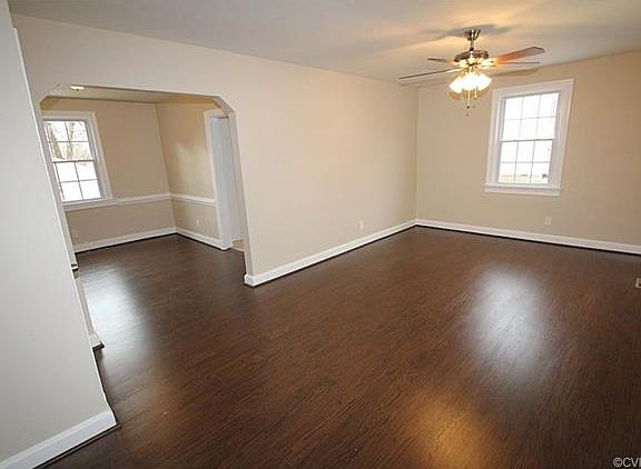 5th image of 2301 Byron St