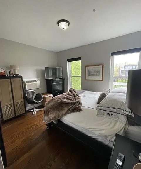 232 W Newton St #E — Photo 9