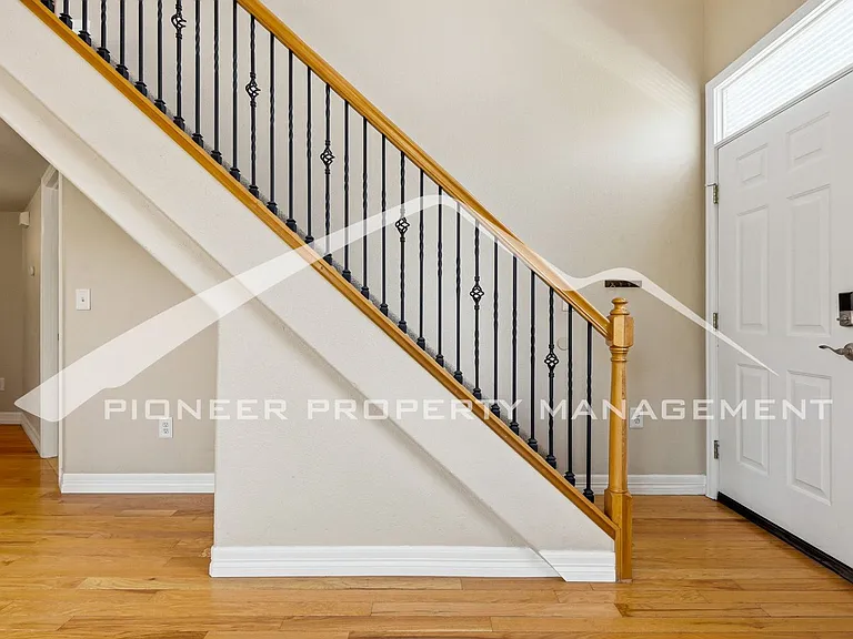 1049 S Walden Way #255 — Photo 3