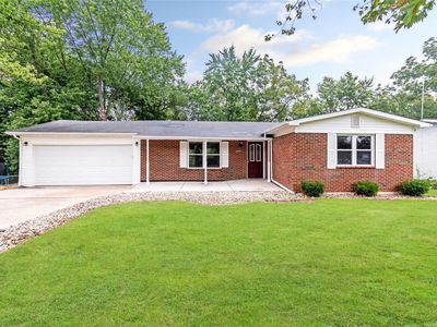 7 Peg Elaine Ct, Saint Peters, MO, 63376