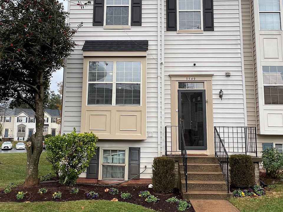 1st image of 9549 Tudor Oaks Dr