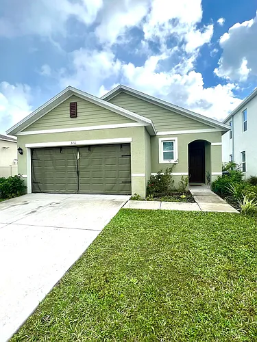 3211 Surfbird St Photo 1