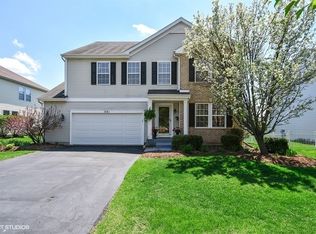 581 Stoffa Ave, Elburn, IL 60119