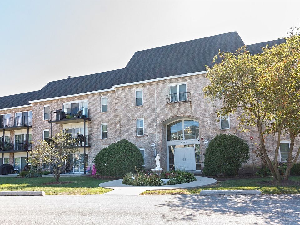 1st image of 5201 Carriageway Dr APT 304