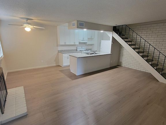 3rd image of 5749 Blachly Way #3