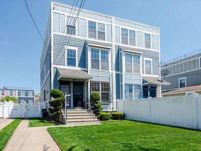 3-38 Beach 42 Street, Far Rockaway, NY, 11691
