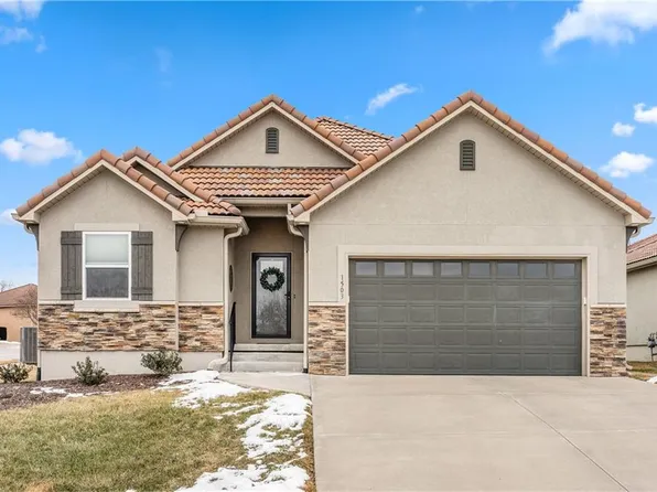 1503 SW Antiquity Dr, Lees Summit, MO 64081