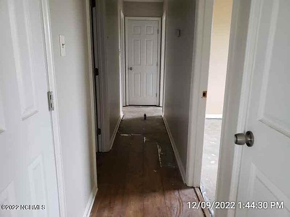 4th image of 1056 Birchwood Ln