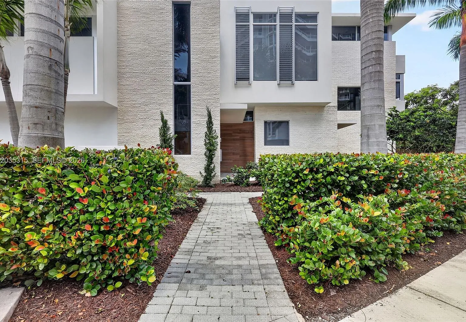 The Point Of Aventura — Photo 4