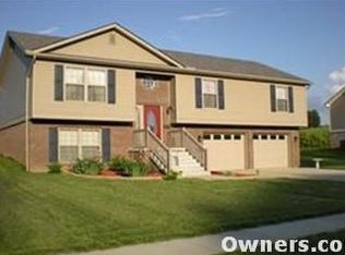 136 Lee Paige Ct, Berea, KY 40403