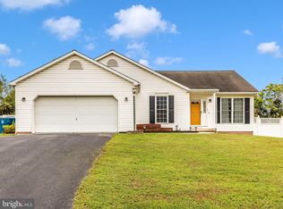 11819 White Pine Dr, Hagerstown, MD 21740