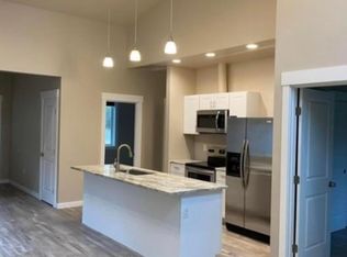 758 Point Brown Ave SE APT 3, Ocean Shores, WA 98569