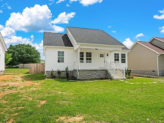 2nd image of 494 Meadowbrook Dr