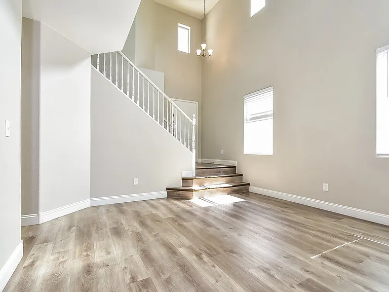 10643 Solar Hawk Ave — Photo 7