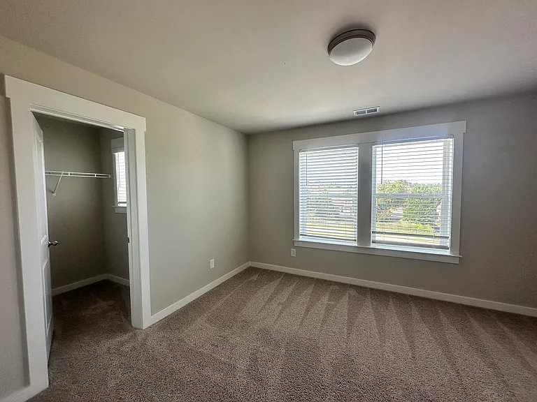 5015 Wellesley Dr — Photo 20