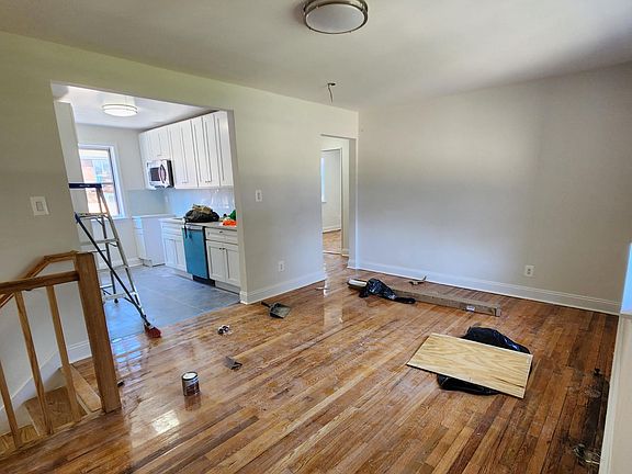 4th image of 64-14 224th St