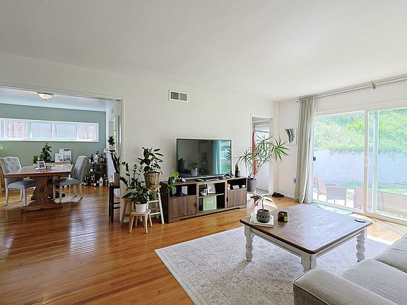 5th image of 2960 Kobe Dr