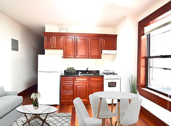 2nd image of 208 E 82nd St APT 33