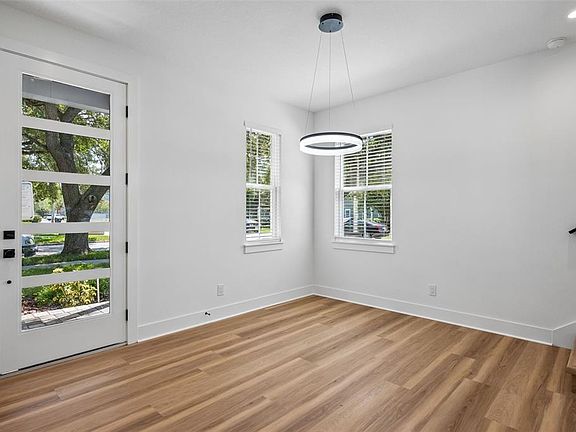 3rd image of 87 W MURIEL STREET