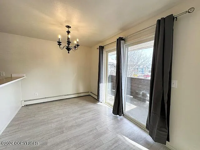 PRIVATE DECK OFF DINING ROOM