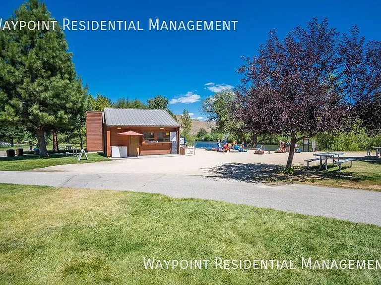 4342 S Axiom Ave — Photo 35