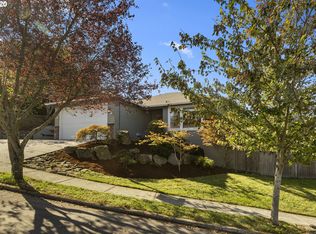 579 NE Paloma Ave, Gresham, OR 97030