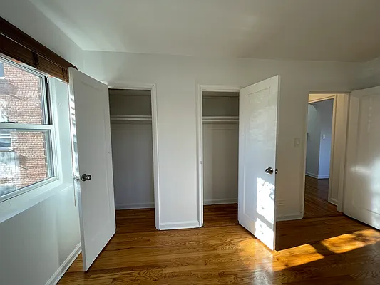 Rented by Karten Real Estate Services LLC | media 21