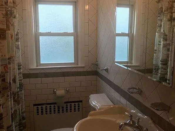 40 Bayview Ave, Englewood Cliffs, NJ 07632