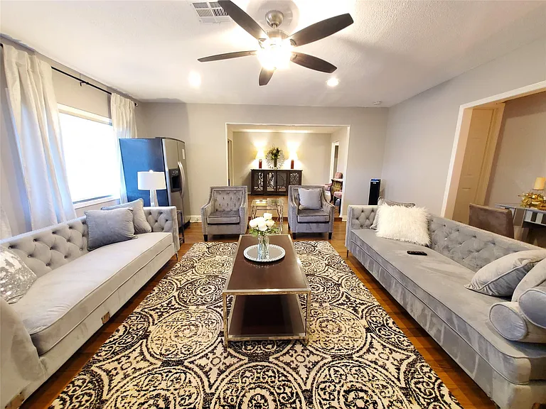 8815 Bellaire Blvd — Photo 6