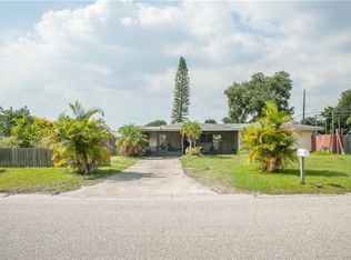 3503 Schwalbe Dr, Sarasota, FL 34235