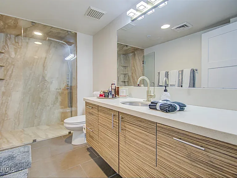 535 W Thomas Rd #513 — Photo 13
