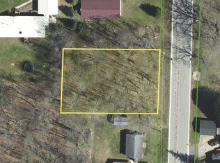 N Green Bay Ave, Gillett, WI 54124