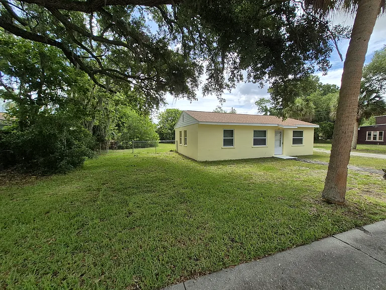 616 S Kentucky Ave — Photo 2