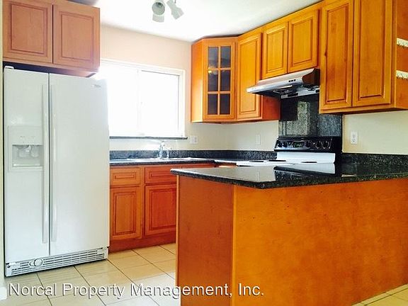 3rd image of 388 Whirlaway Dr