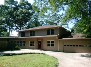 703 Lakeshore Dr, Jackson, GA 30233