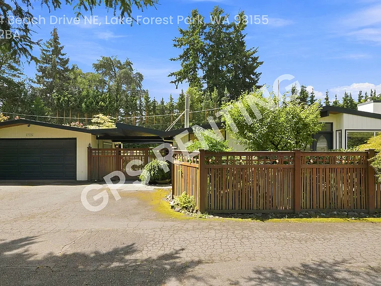 17224 Beach Dr NE — Photo 1