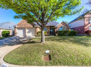 6938 Mesa Dr, Fort Worth, TX 76132