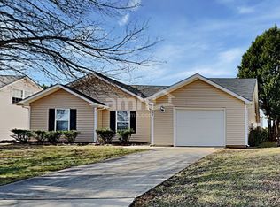 430 Old Wood Ln, Kernersville, NC 27284