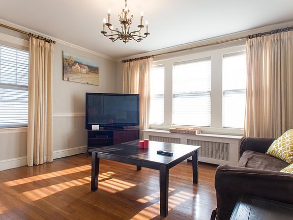 5th image of 9 Ridgemont St #1