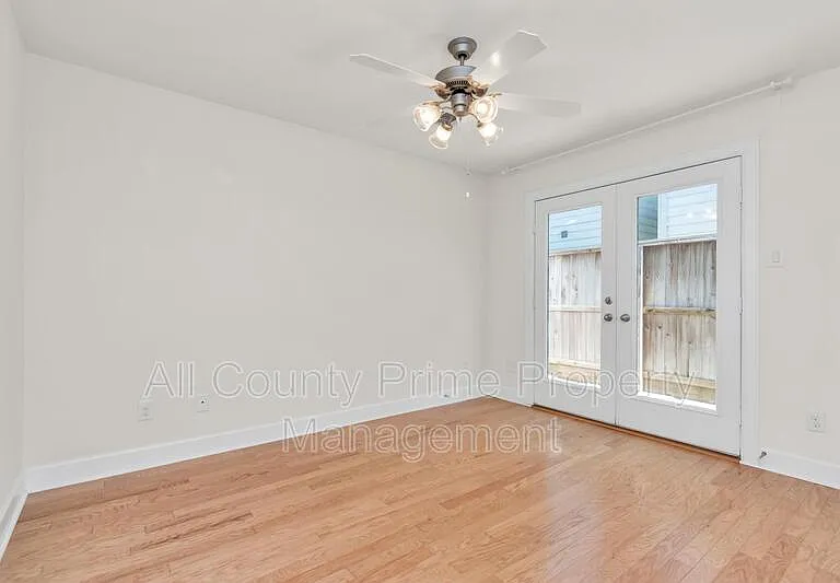 3627 Main Plaza Dr — Photo 7