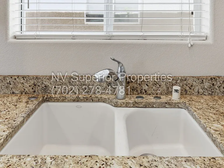 5057 Golden Antelope Way — Photo 21