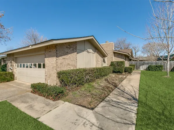 803 Shady Creek Ln, Bedford, TX 76021