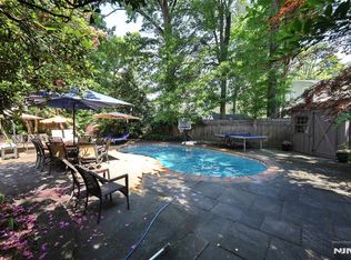 155 W Clinton Ave, Tenafly, NJ 07670