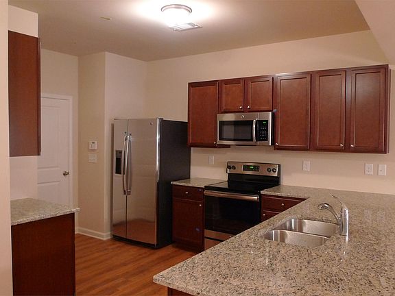 2nd image of 38 Greenfield Dr