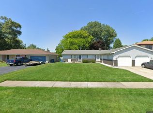 9434 Erie St, Highland, IN 46322