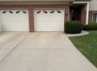3695 Eagle Creek Dr, Shelby Township, MI 48317