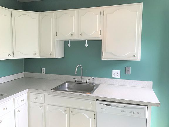 2nd image of 819 Nob Hill Ave N APT 105